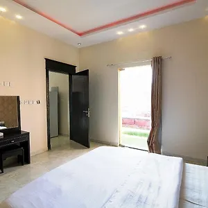 https://alremal-resort.hotelsriyadh.net
